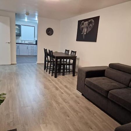 Contemporary City Centre Flat Belfast Eksteriør billede
