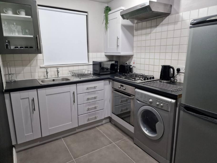 Contemporary City Centre Flat Belfast Eksteriør billede